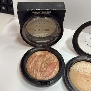 MAC Cosmetics Skinfinish